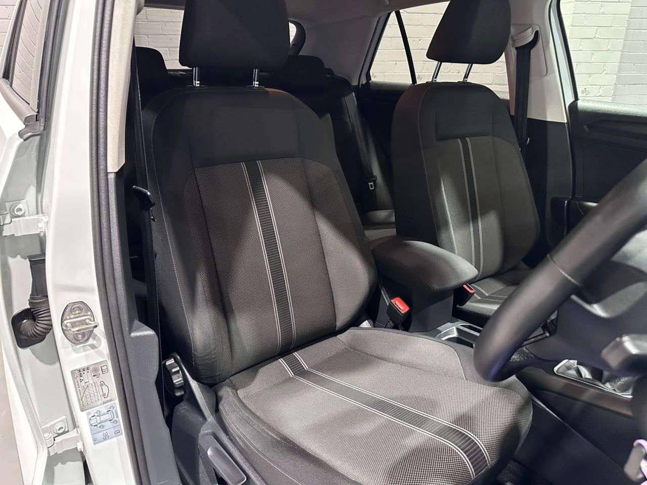 2018 VOLKSWAGEN T-ROC 2018 VOLKSWAGEN T-ROC