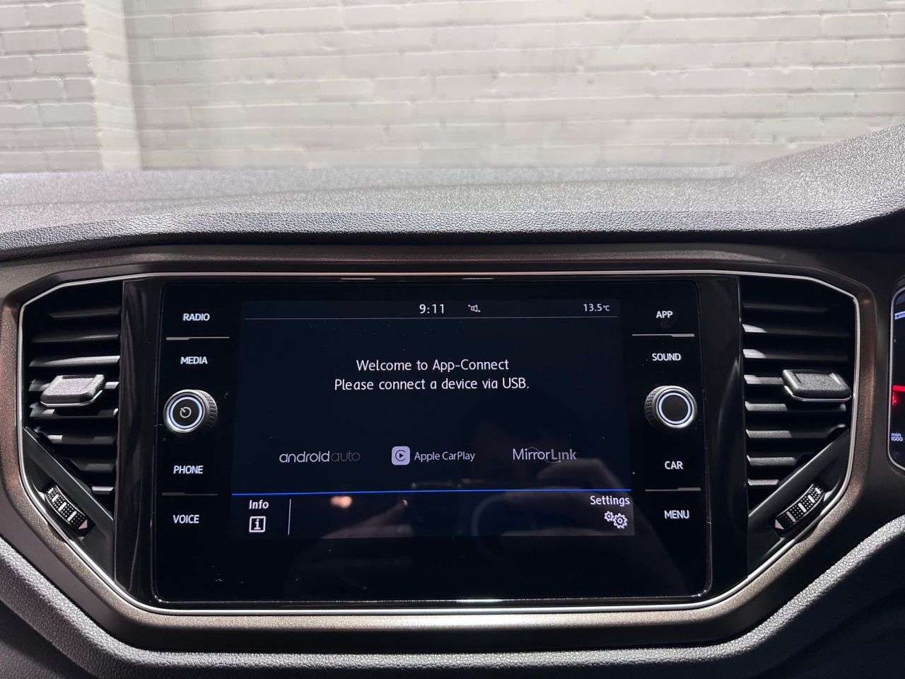 2018 VOLKSWAGEN T-ROC 2018 VOLKSWAGEN T-ROC