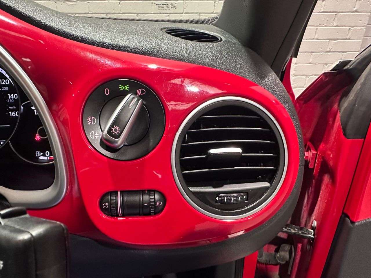 2016 VOLKSWAGEN BEETLE 2016 VOLKSWAGEN BEETLE