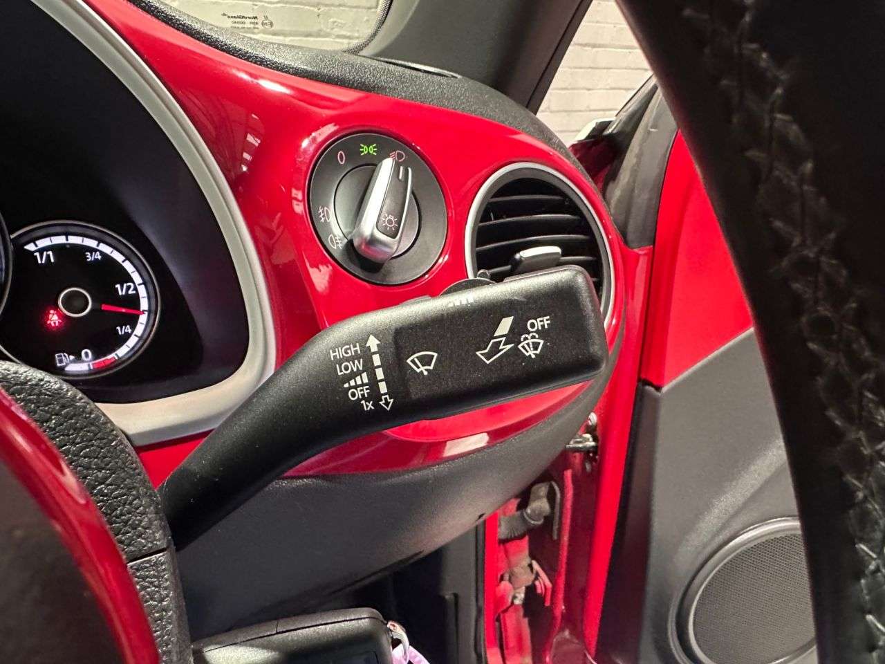 2016 VOLKSWAGEN BEETLE 2016 VOLKSWAGEN BEETLE