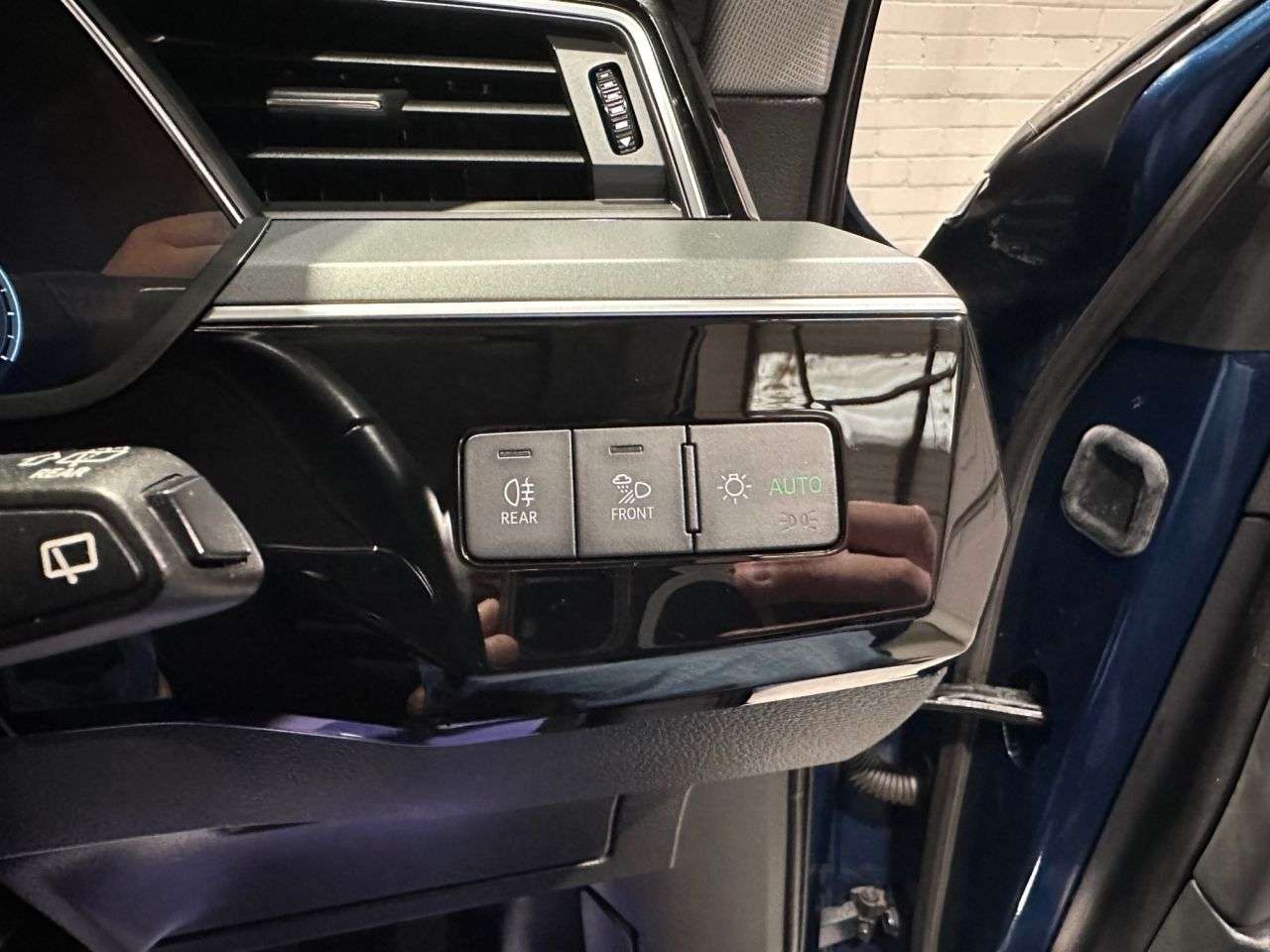 2021 AUDI E-TRON 2021 AUDI E-TRON