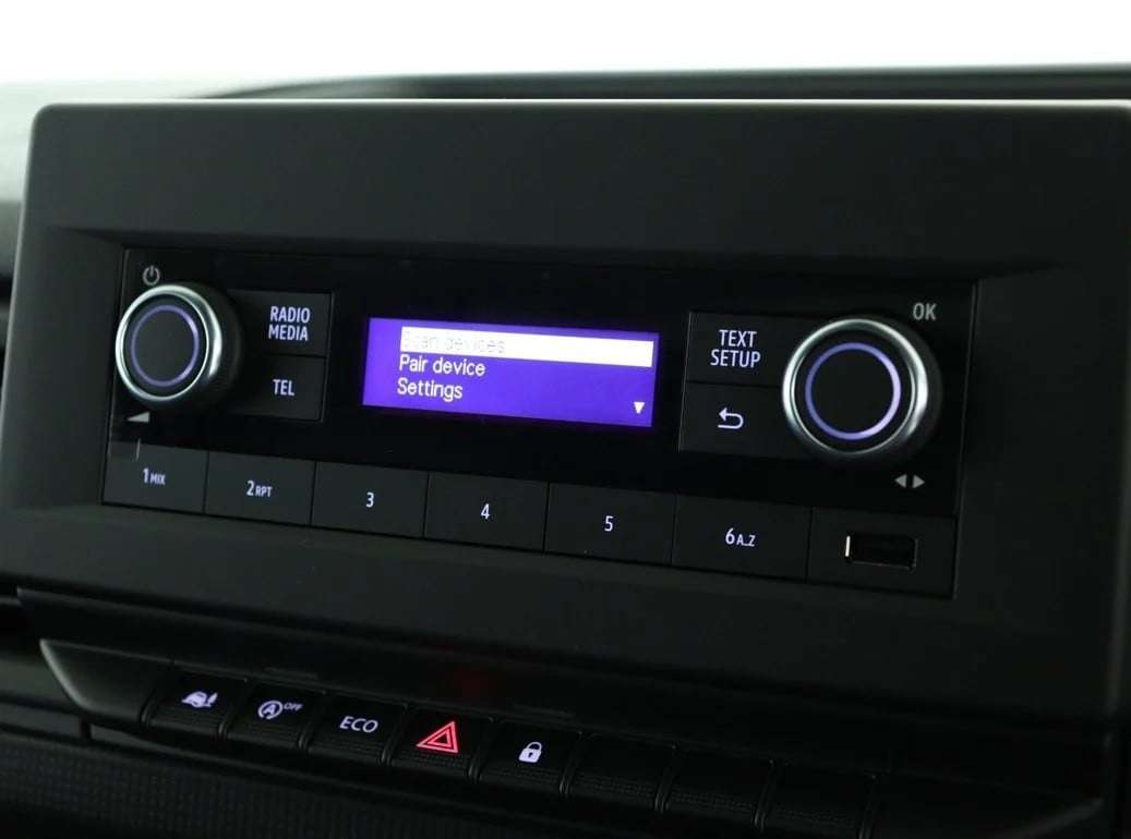 null RENAULT TRAFIC null RENAULT TRAFIC