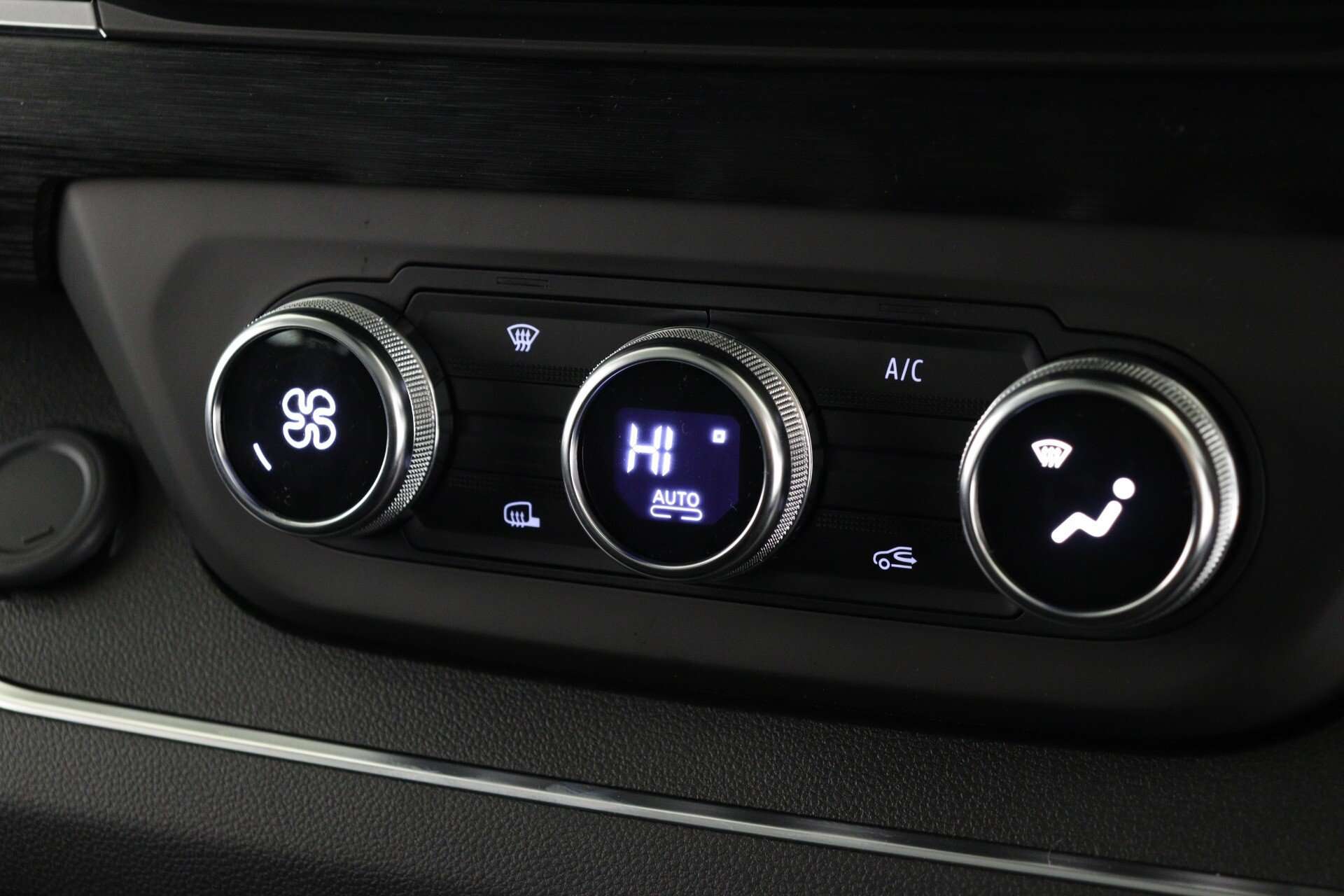 2025 RENAULT TRAFIC 2025 RENAULT TRAFIC