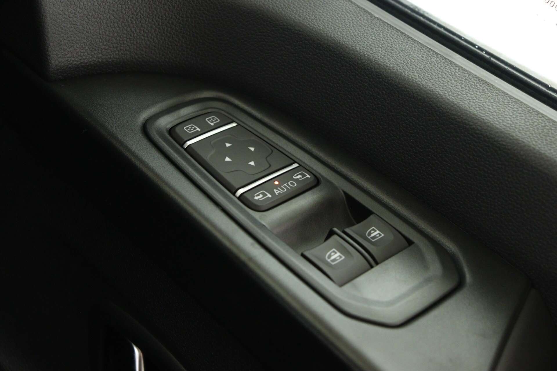 2025 RENAULT TRAFIC 2025 RENAULT TRAFIC