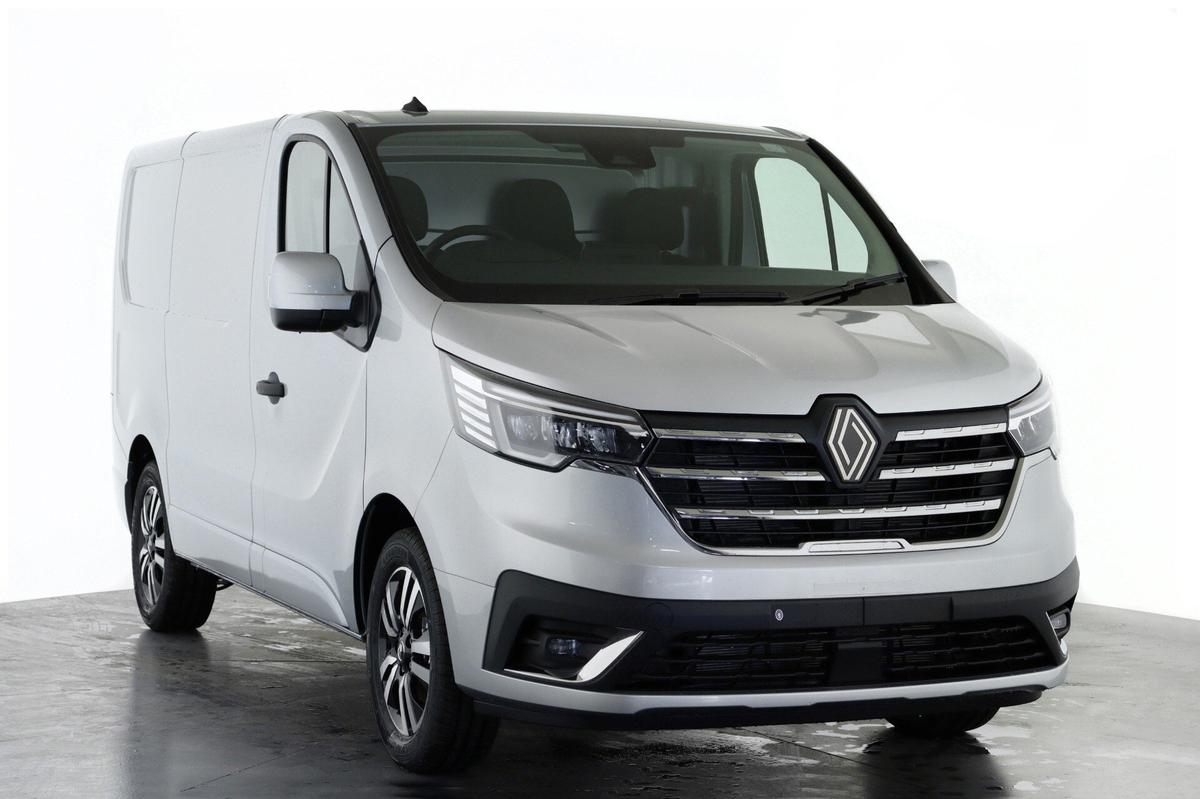 Check out this Renault Trafic 2025 Diesel Manual