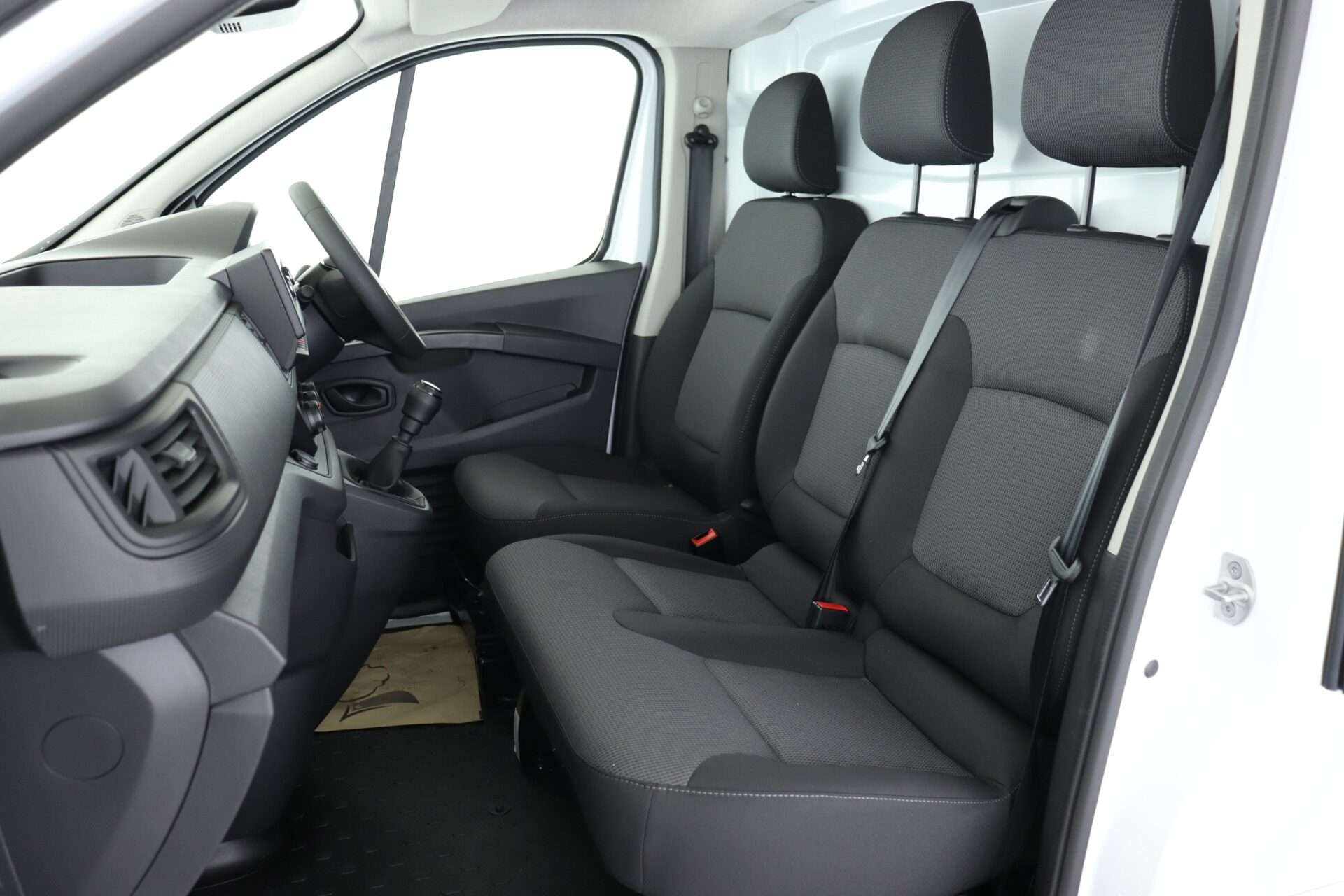 2024 RENAULT TRAFIC 2024 RENAULT TRAFIC