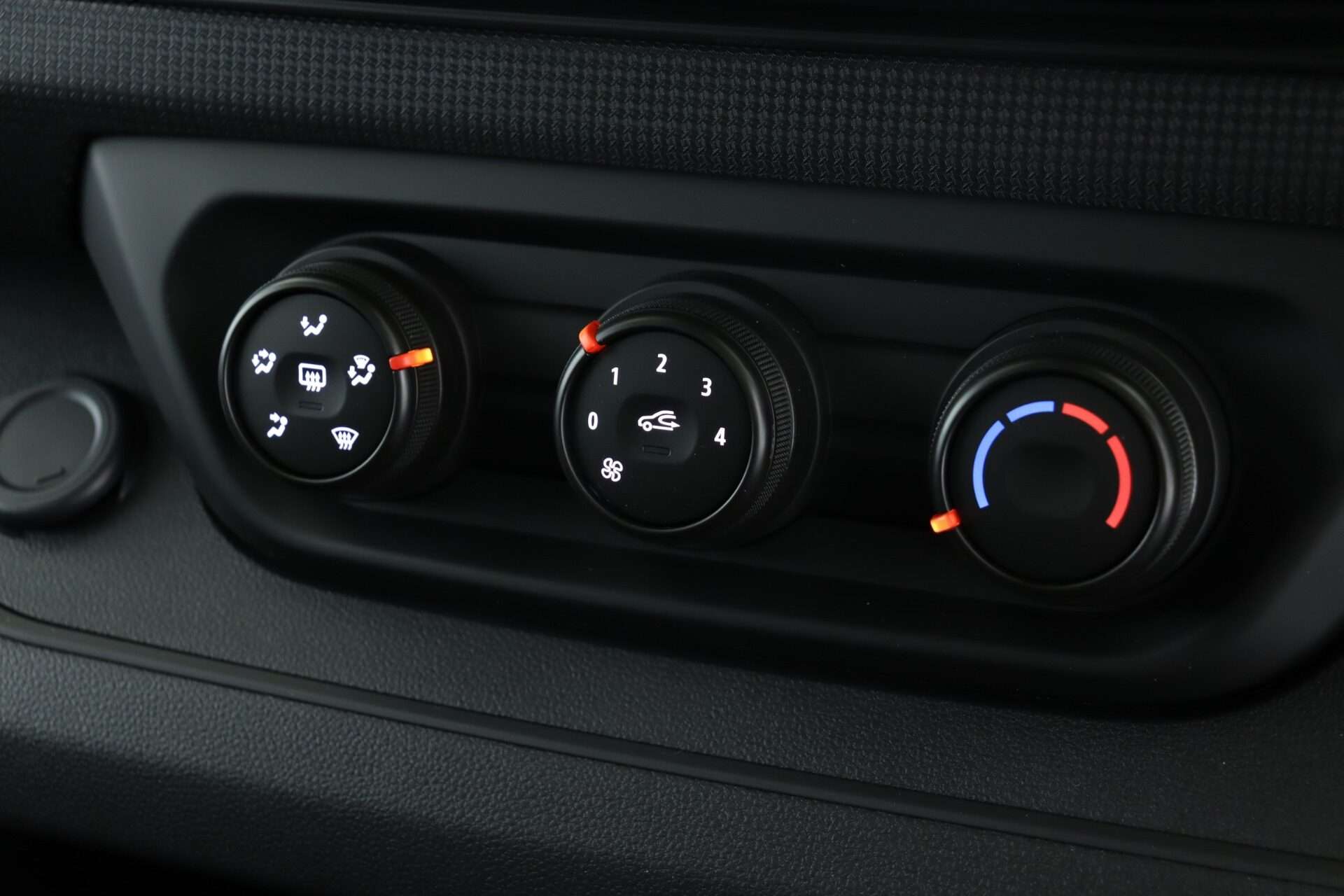 2024 RENAULT TRAFIC 2024 RENAULT TRAFIC