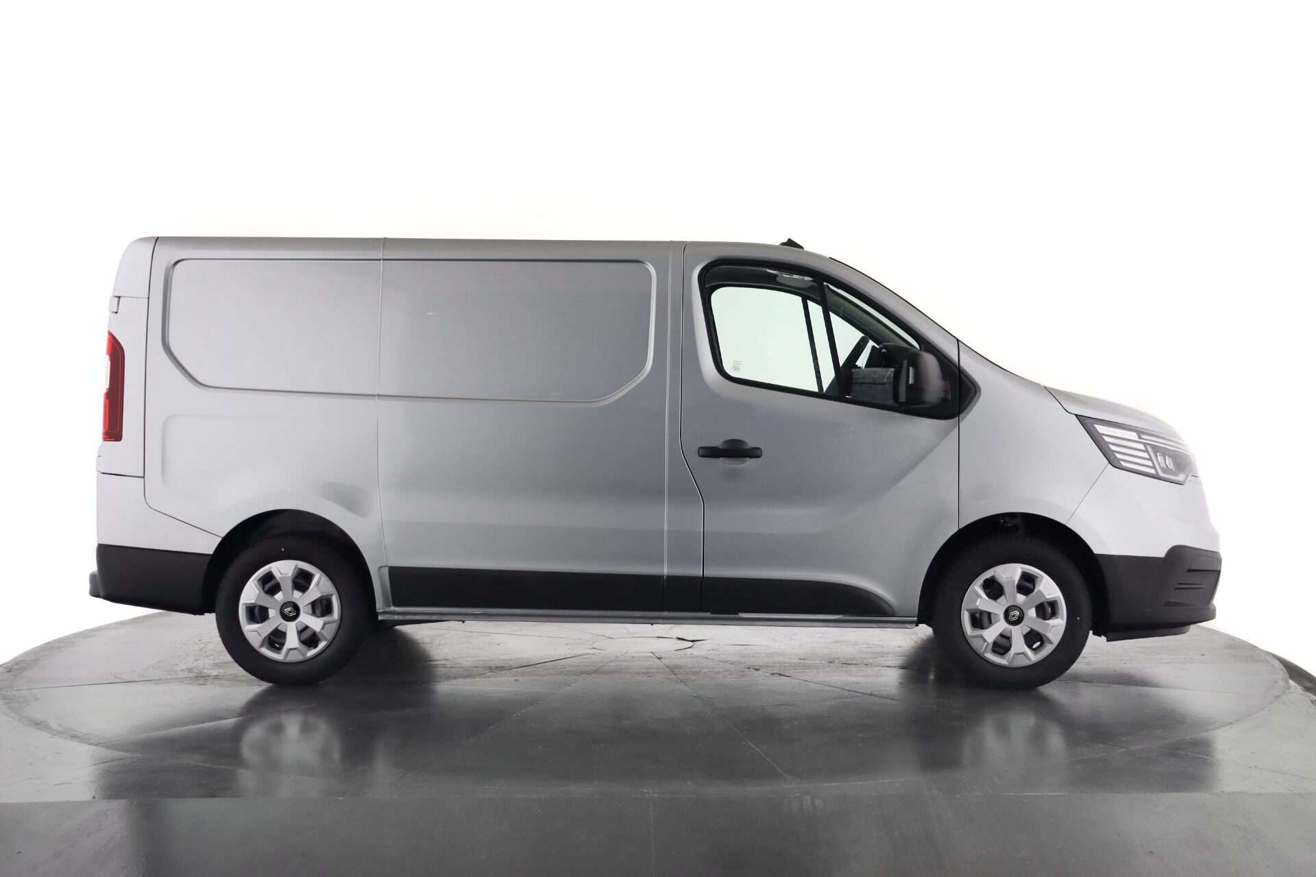 2025 RENAULT TRAFIC 2025 RENAULT TRAFIC