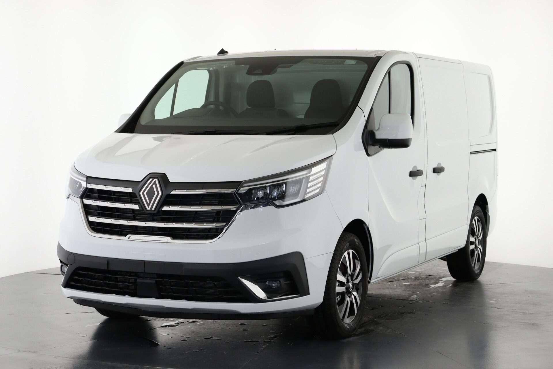 2025 RENAULT TRAFIC 2025 RENAULT TRAFIC