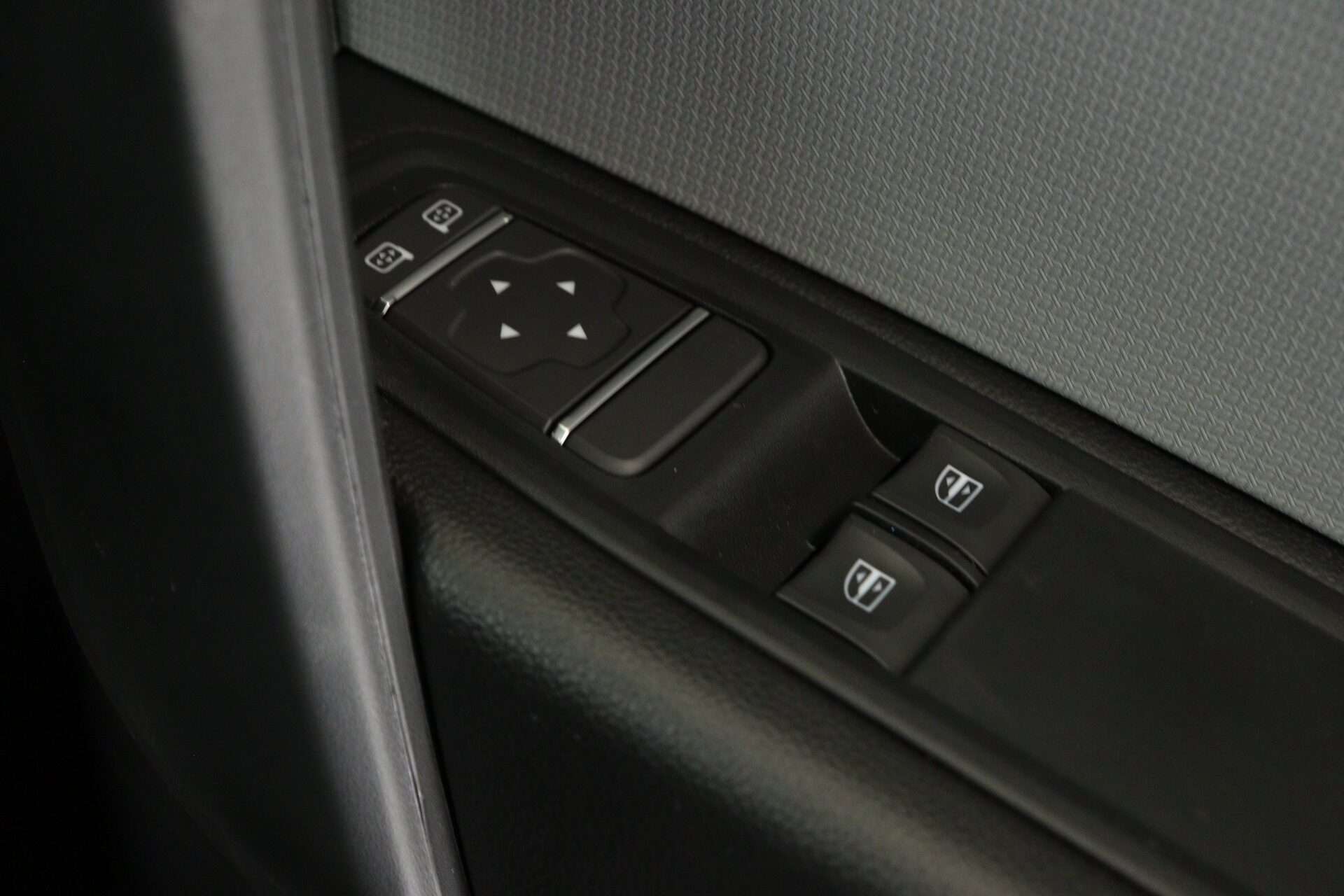 2025 RENAULT KANGOO 2025 RENAULT KANGOO