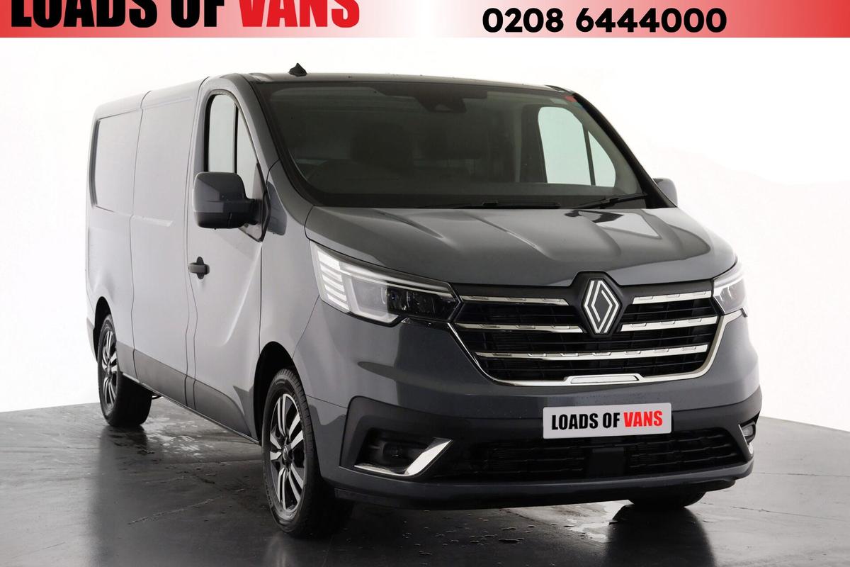 Check out this Renault Trafic 2025 Diesel Manual