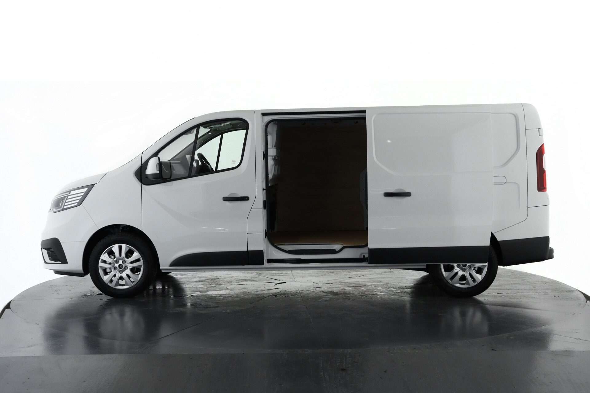 2025 RENAULT TRAFIC 2025 RENAULT TRAFIC