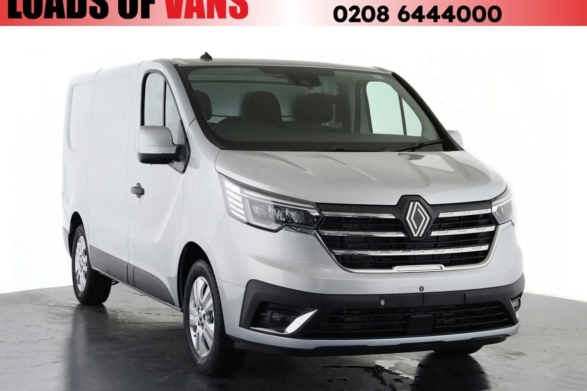 Check out this Renault Trafic 2025 Diesel Manual