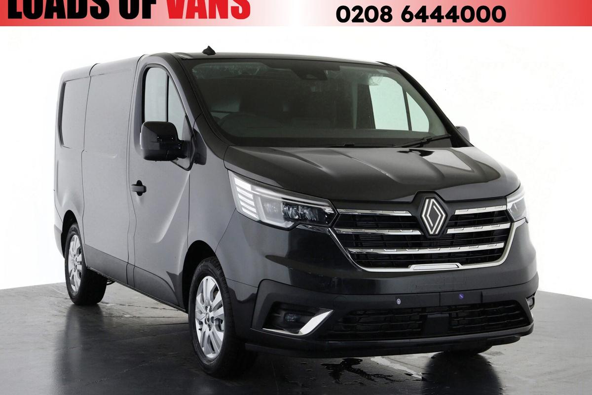 Check out this Renault Trafic 2025 Diesel Manual