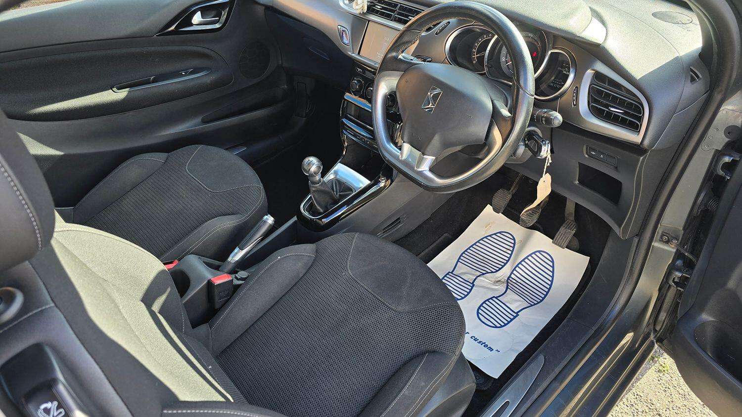 2017 DS AUTOMOBILES DS 3 2017 DS AUTOMOBILES DS 3