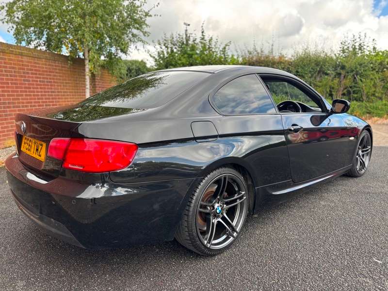 2011 BMW 3 SERIES 2011 BMW 3 SERIES