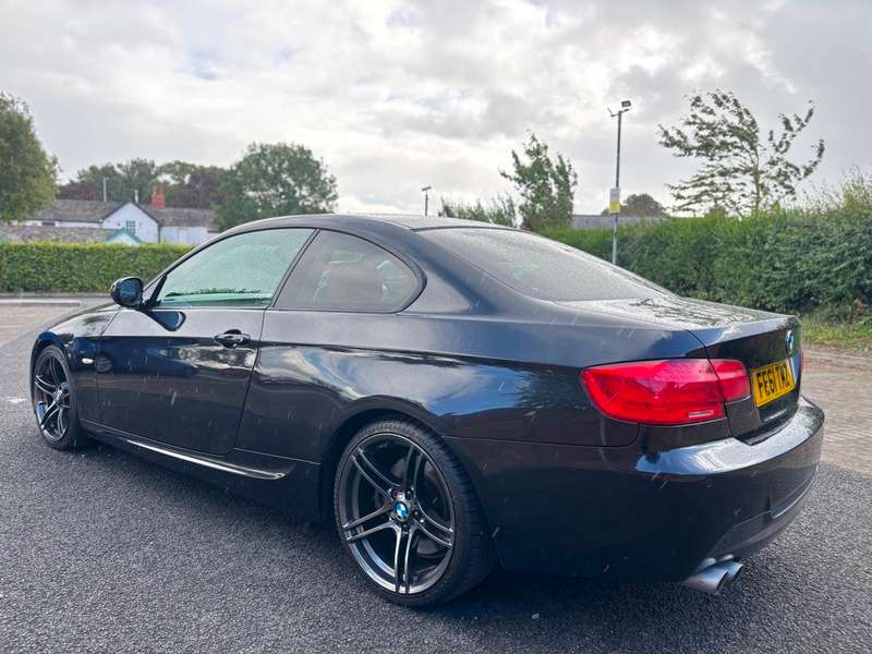 2011 BMW 3 SERIES 2011 BMW 3 SERIES