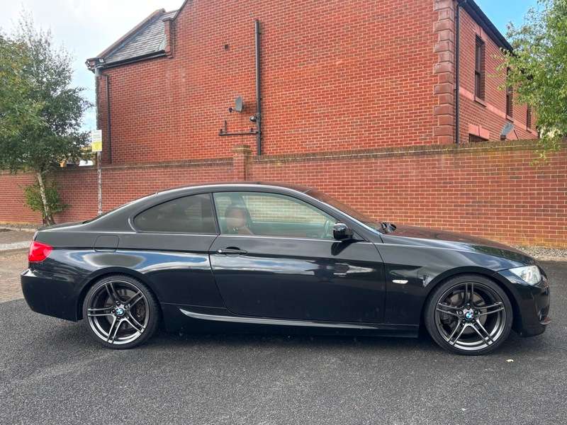 2011 BMW 3 SERIES 2011 BMW 3 SERIES