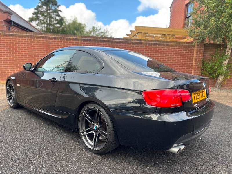 2011 BMW 3 SERIES 2011 BMW 3 SERIES