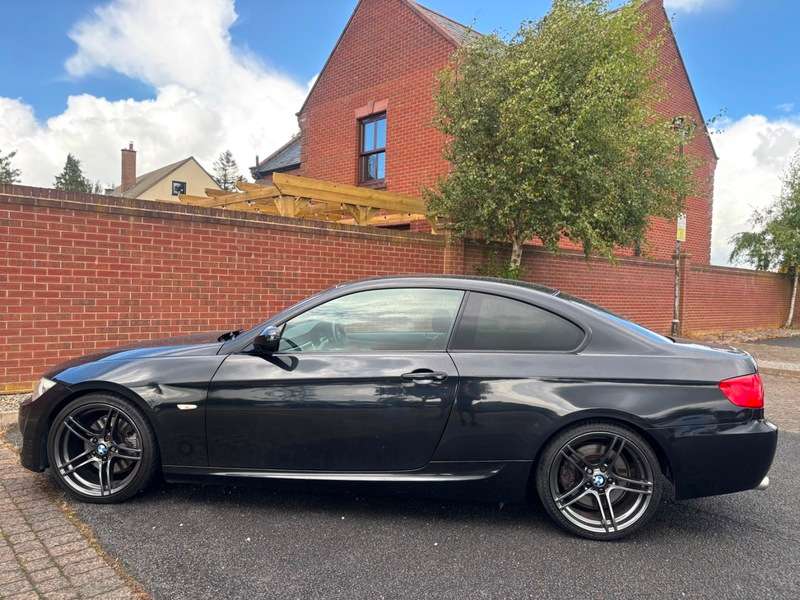 2011 BMW 3 SERIES 2011 BMW 3 SERIES