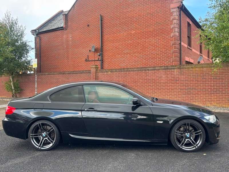 2011 BMW 3 SERIES 2011 BMW 3 SERIES