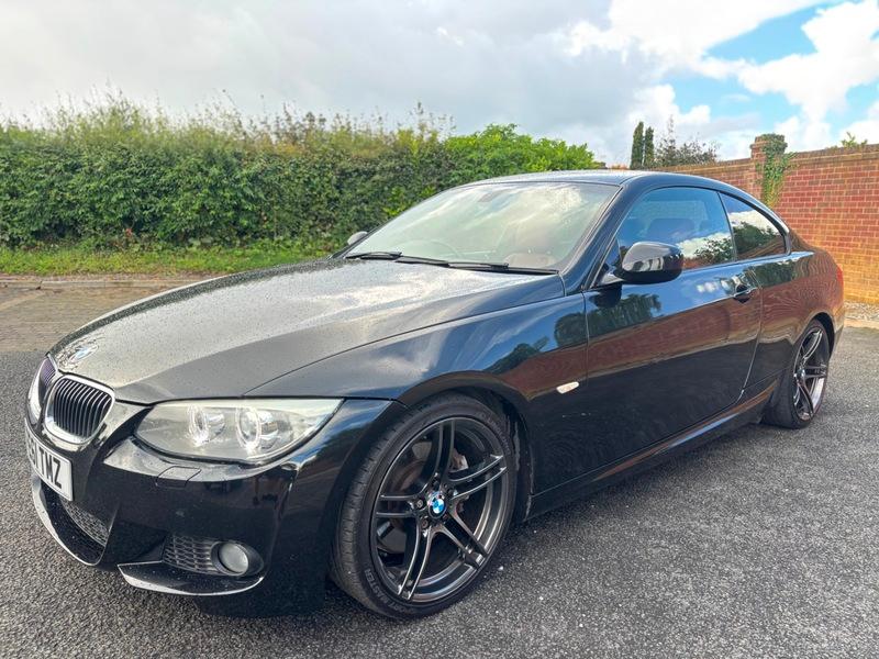 Check out this BMW 3 Series 2011 Diesel Manual