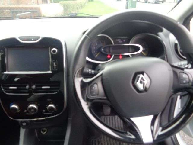 2015 RENAULT CLIO 2015 RENAULT CLIO
