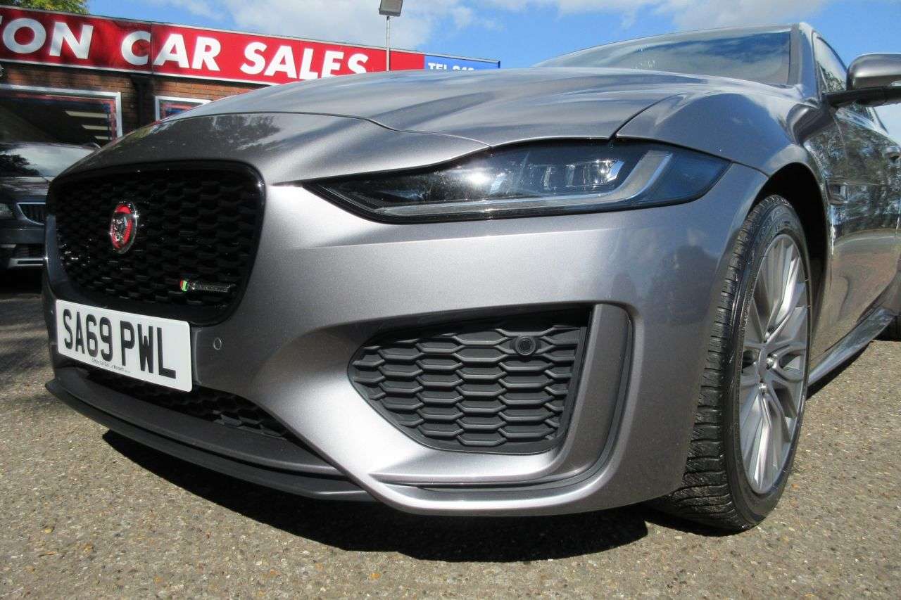 2019 JAGUAR XE 2019 JAGUAR XE