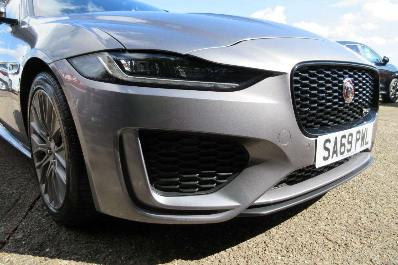 2019 JAGUAR XE 2019 JAGUAR XE