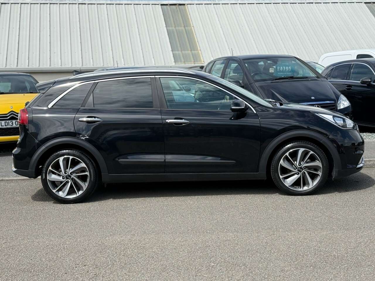 2017 KIA NIRO 2017 KIA NIRO