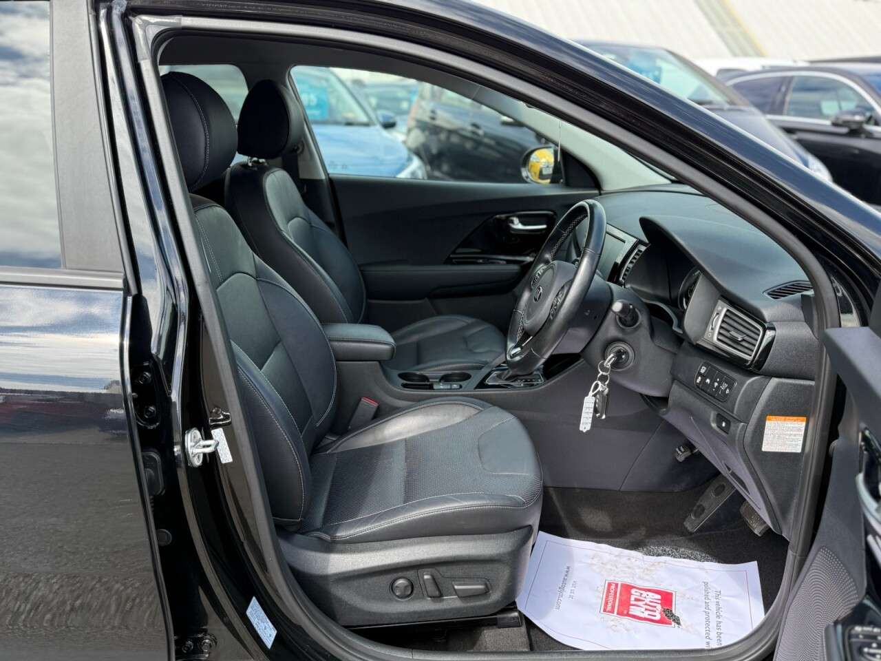 2017 KIA NIRO 2017 KIA NIRO