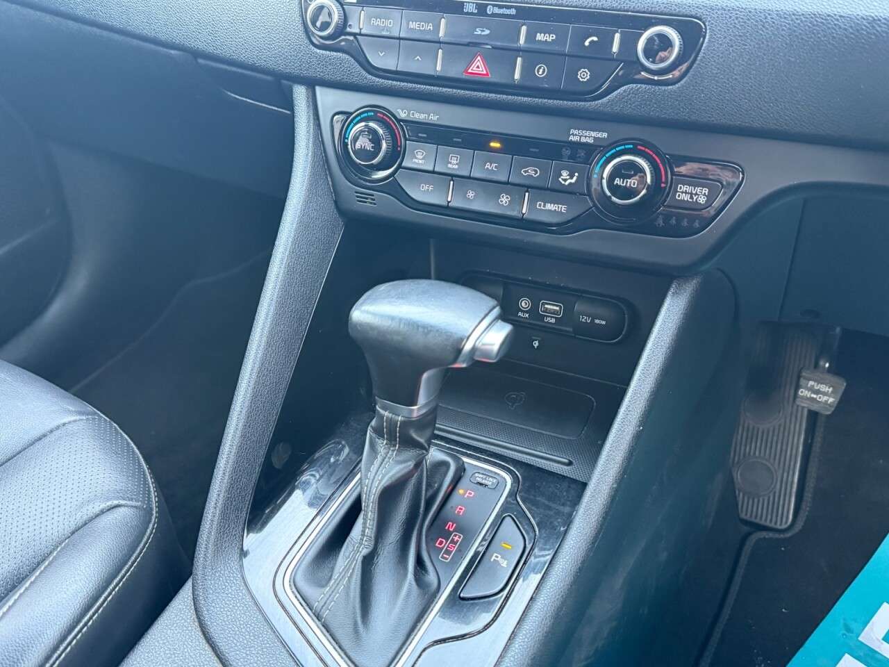 2016 KIA NIRO 2016 KIA NIRO