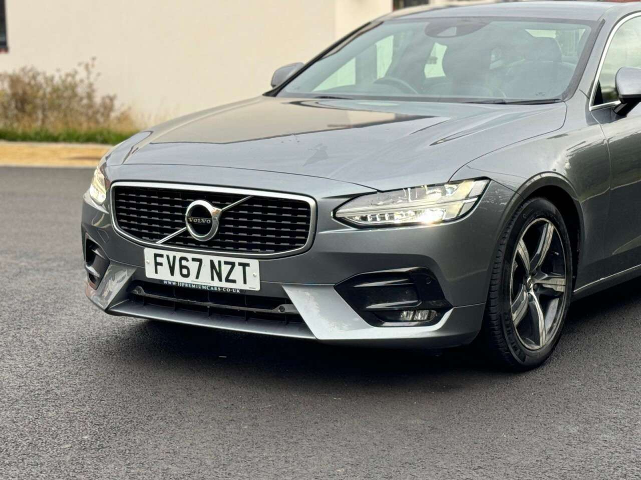 2018 VOLVO S90 2018 VOLVO S90