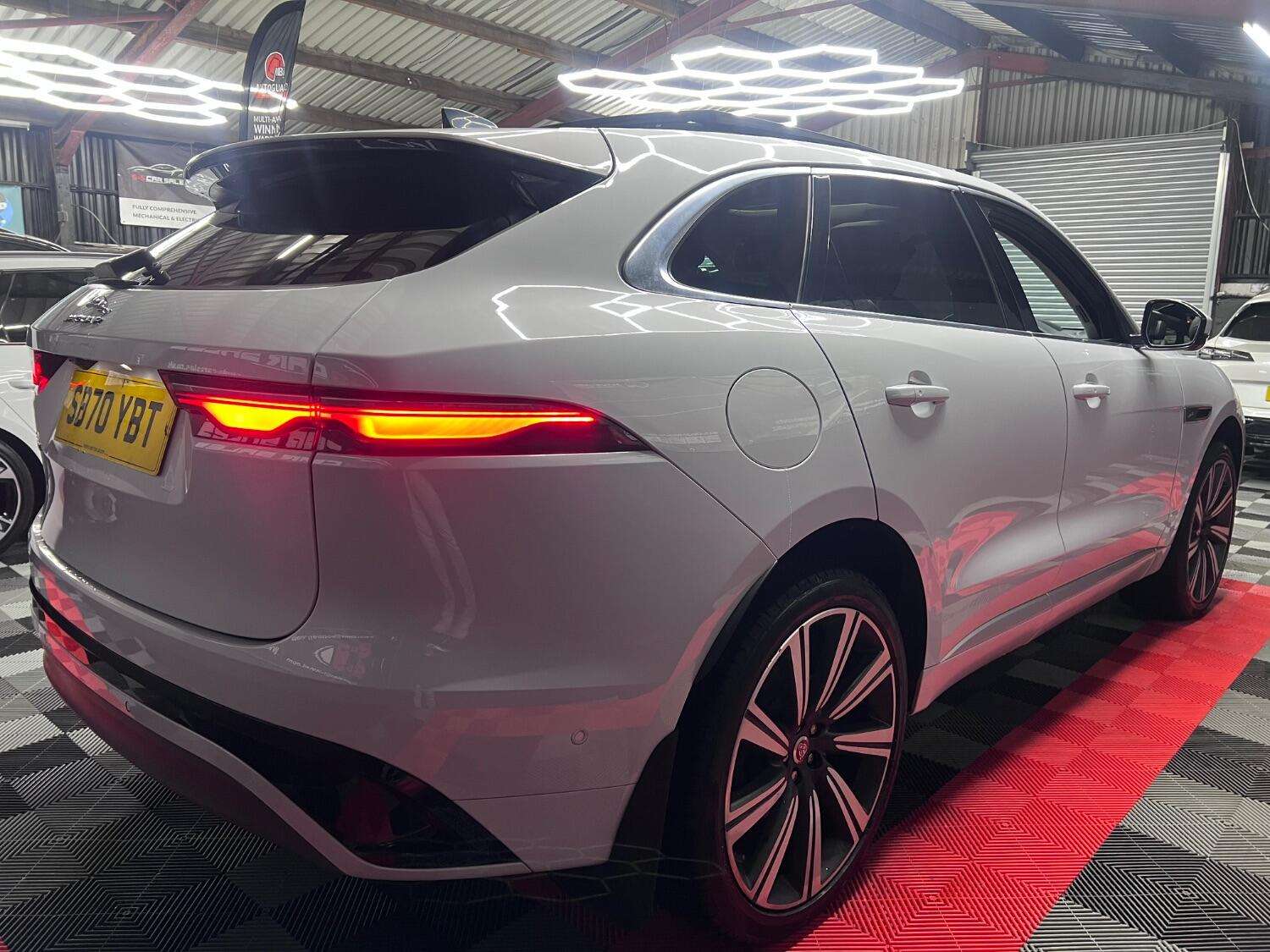 2021 JAGUAR F-PACE 2021 JAGUAR F-PACE