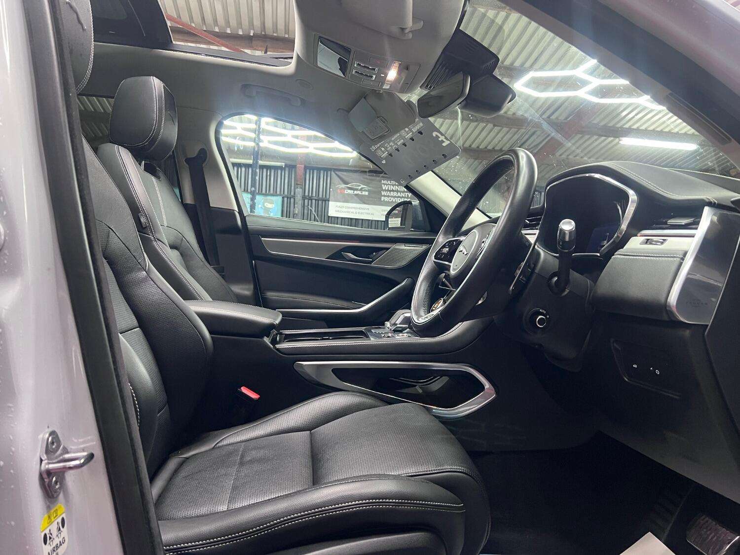 2021 JAGUAR F-PACE 2021 JAGUAR F-PACE