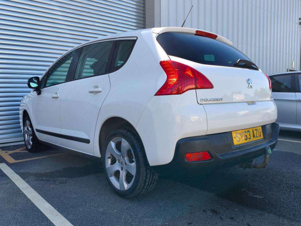 2013 PEUGEOT 3008 2013 PEUGEOT 3008