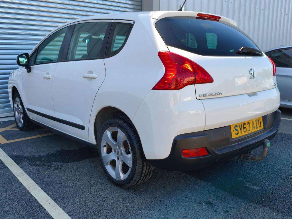 2013 PEUGEOT 3008 2013 PEUGEOT 3008