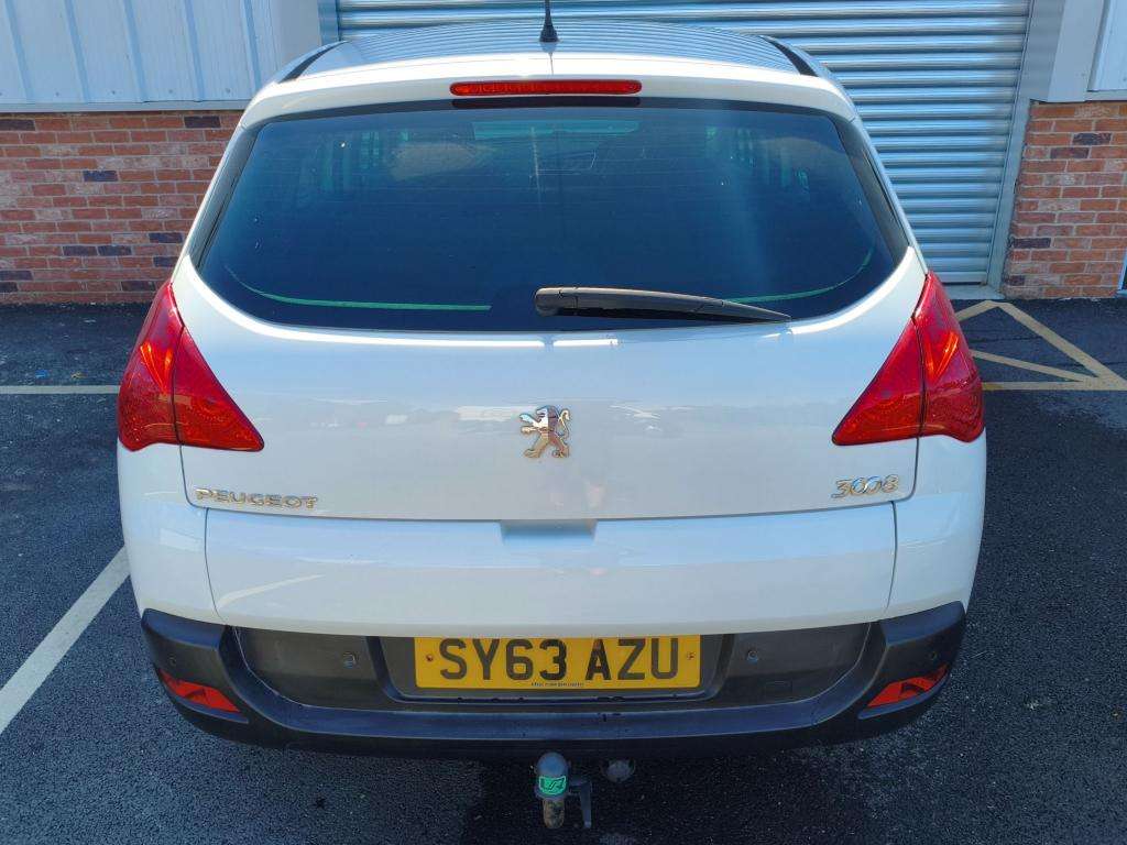 2013 PEUGEOT 3008 2013 PEUGEOT 3008