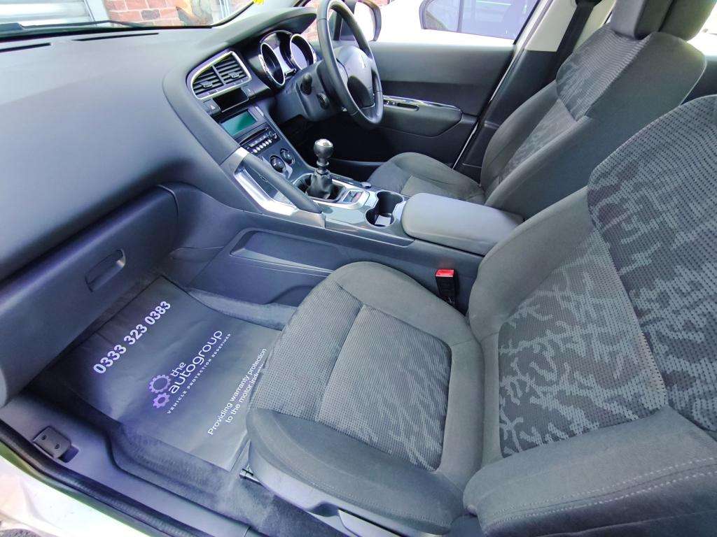 2013 PEUGEOT 3008 2013 PEUGEOT 3008