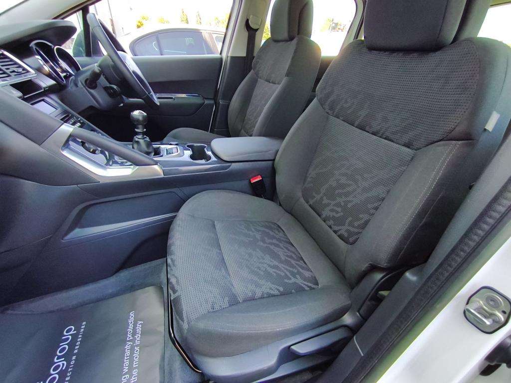 2013 PEUGEOT 3008 2013 PEUGEOT 3008