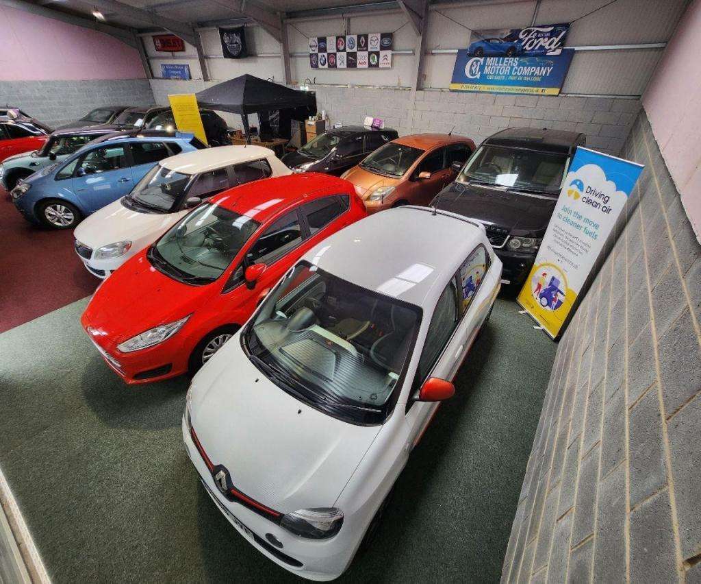 2013 PEUGEOT 3008 2013 PEUGEOT 3008