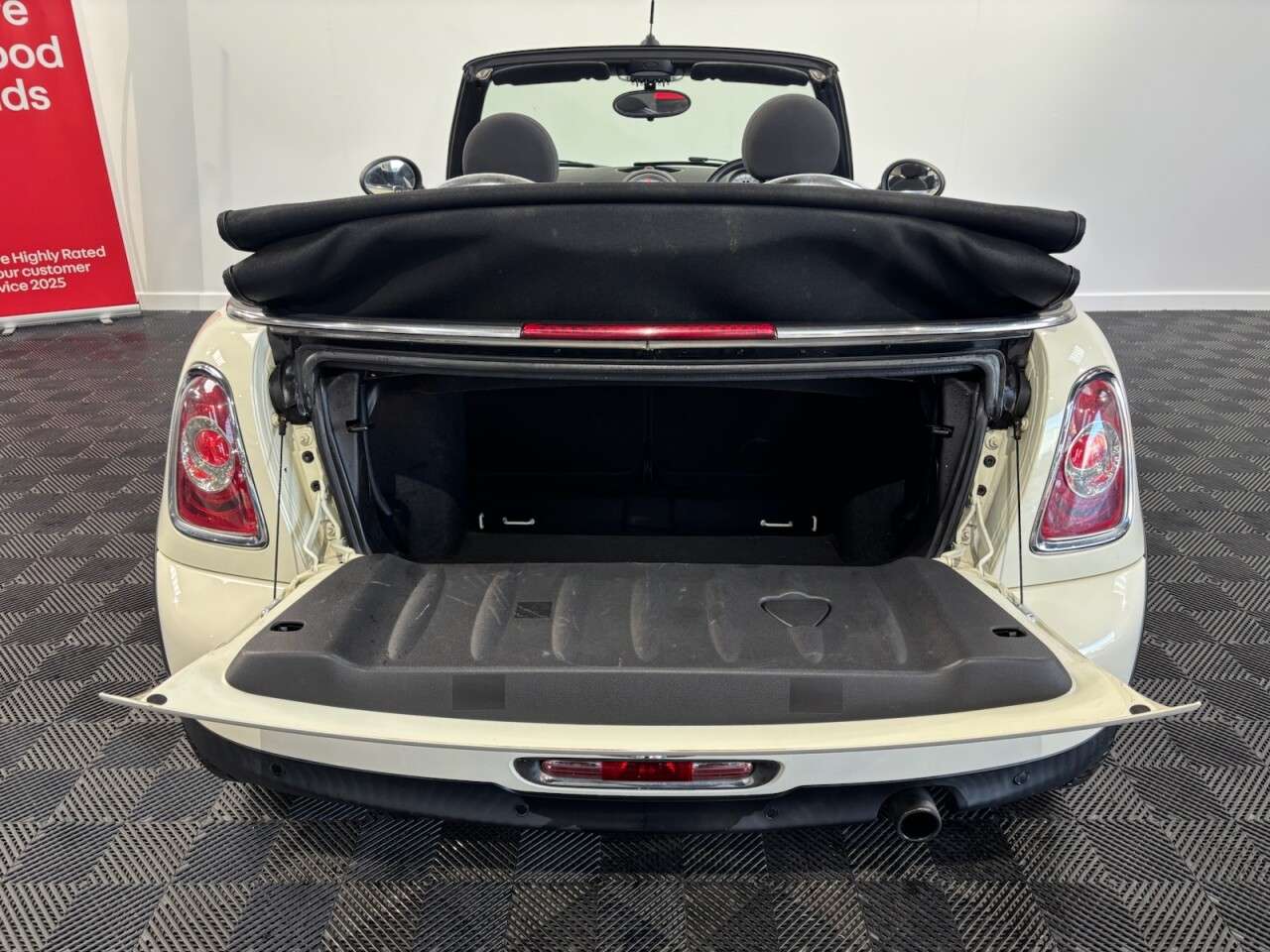 2012 MINI CONVERTIBLE 2012 MINI CONVERTIBLE