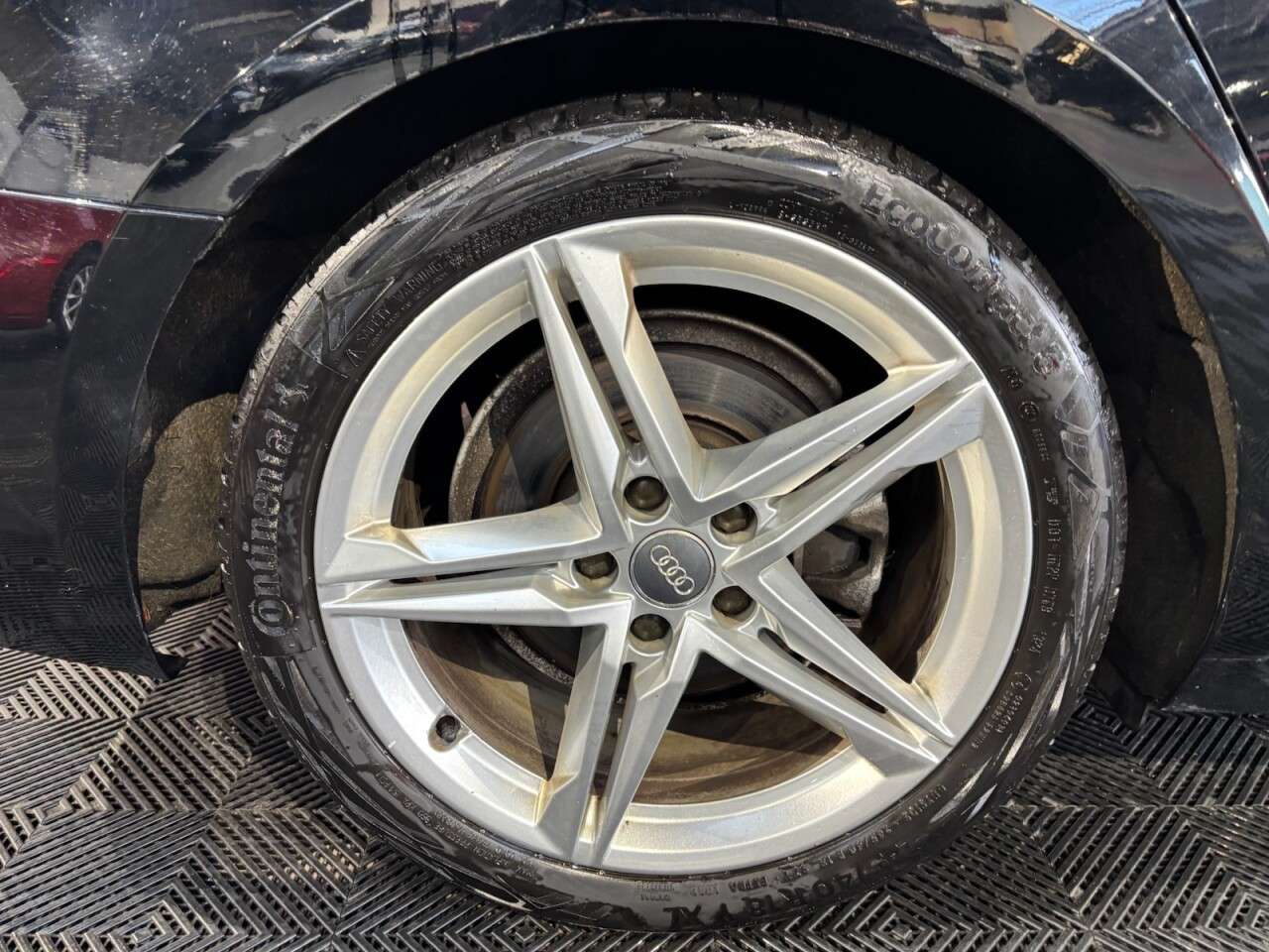 2017 AUDI A4 2017 AUDI A4