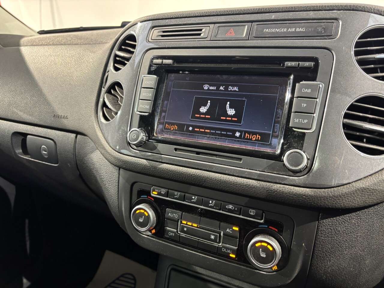 2012 VOLKSWAGEN TIGUAN 2012 VOLKSWAGEN TIGUAN