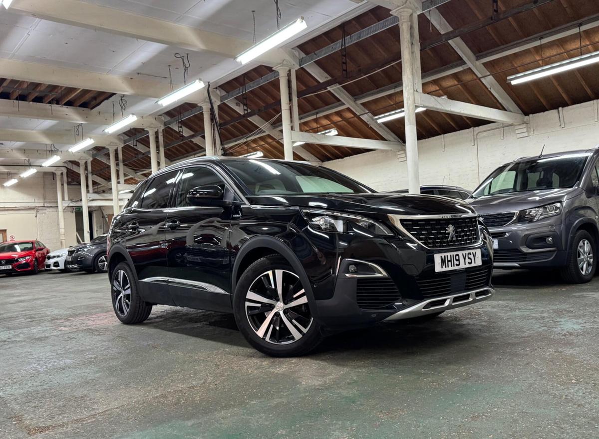 Check out this Peugeot 3008 2019 Petrol Manual