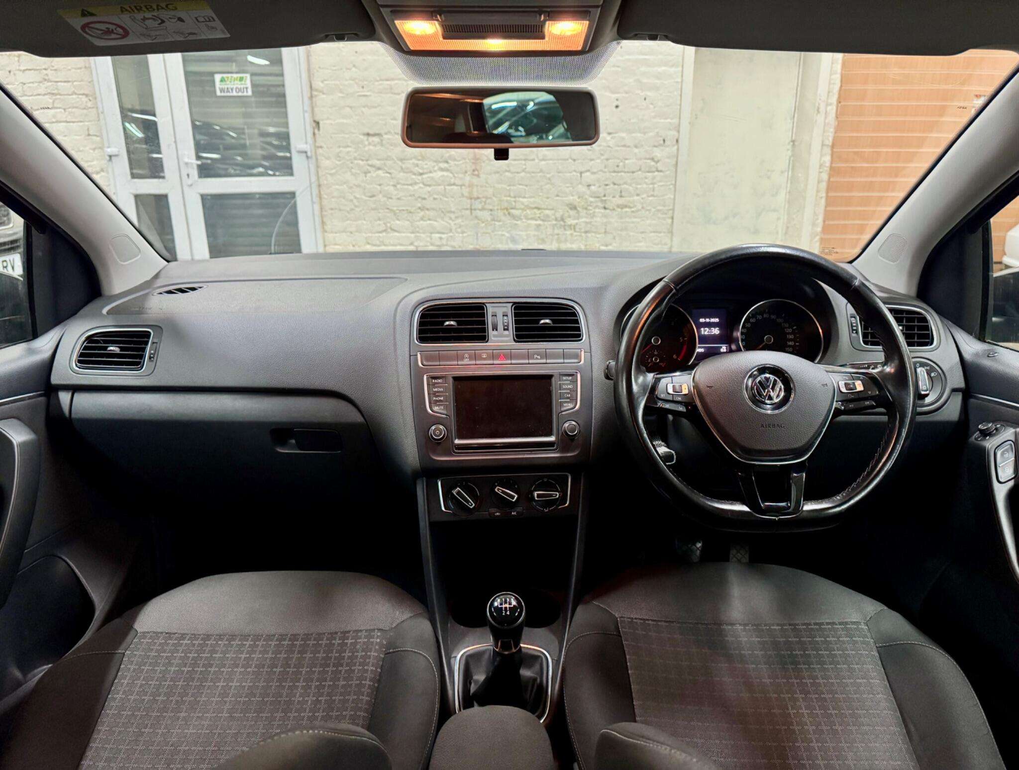 2015 VOLKSWAGEN POLO 2015 VOLKSWAGEN POLO