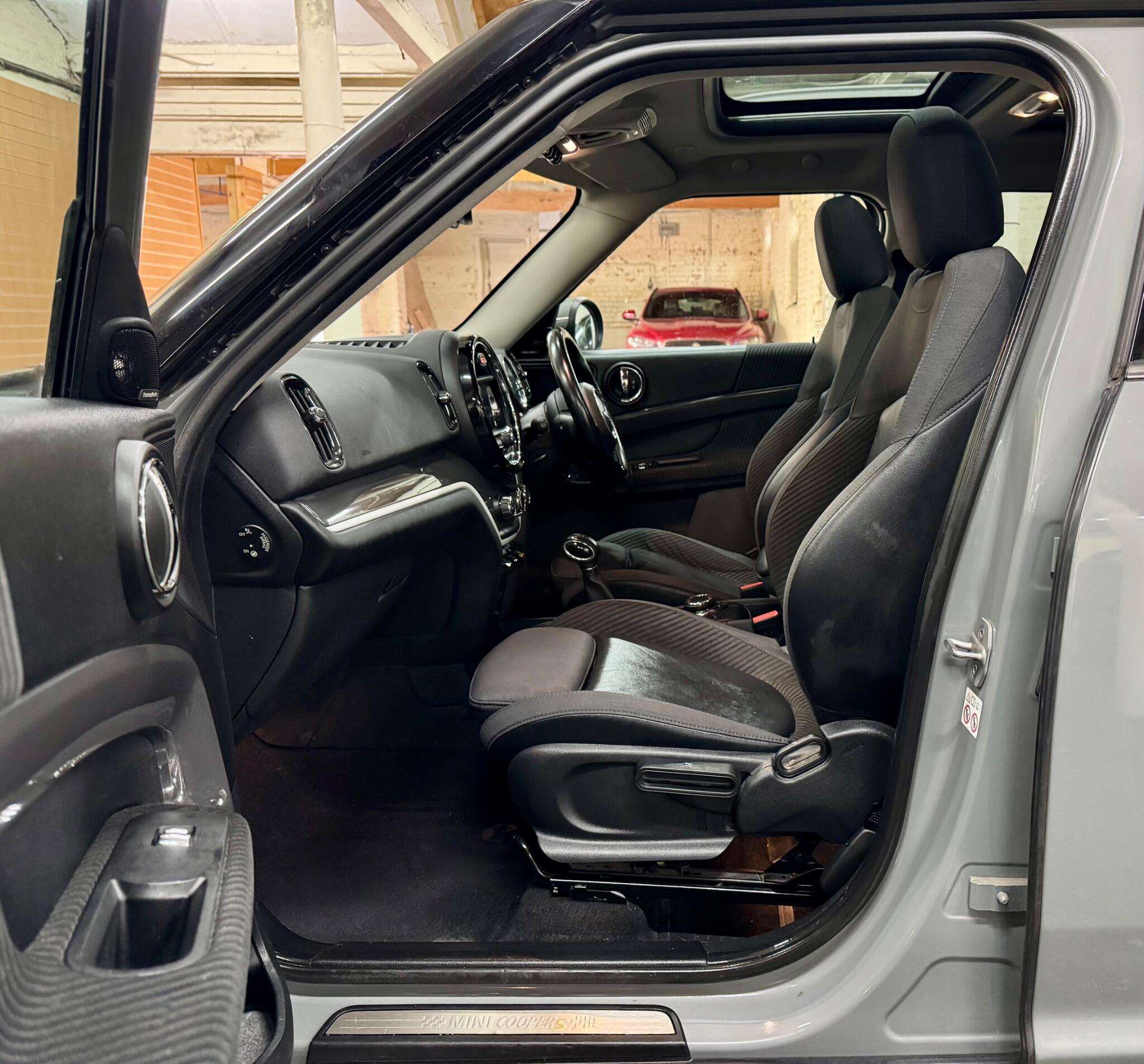 2017 MINI COUNTRYMAN 2017 MINI COUNTRYMAN