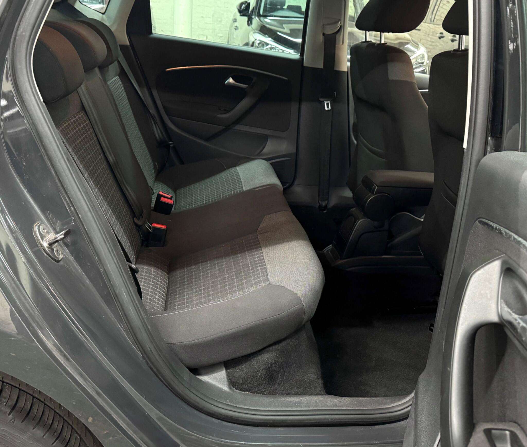 2015 VOLKSWAGEN POLO 2015 VOLKSWAGEN POLO