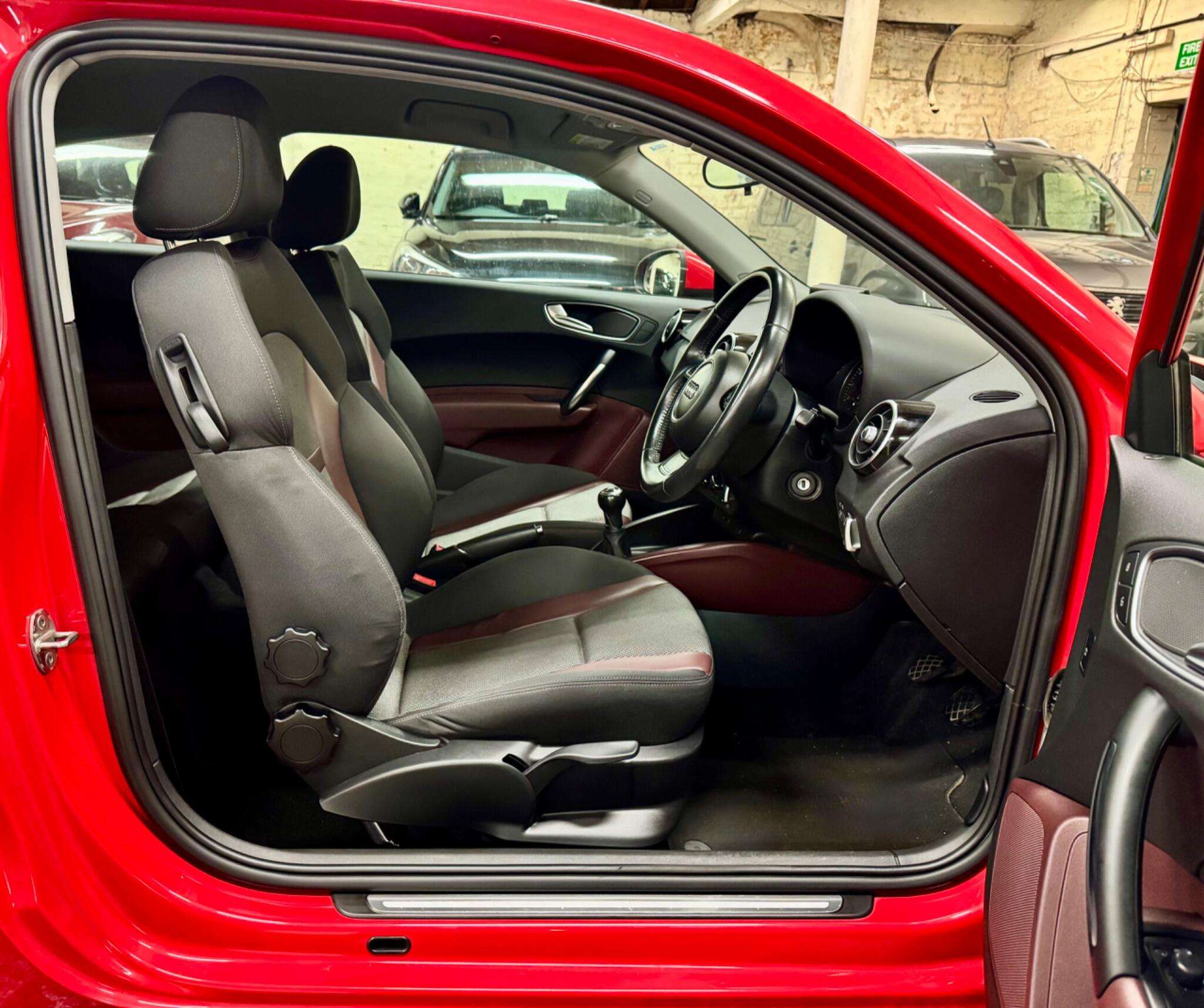 2014 AUDI A1 2014 AUDI A1