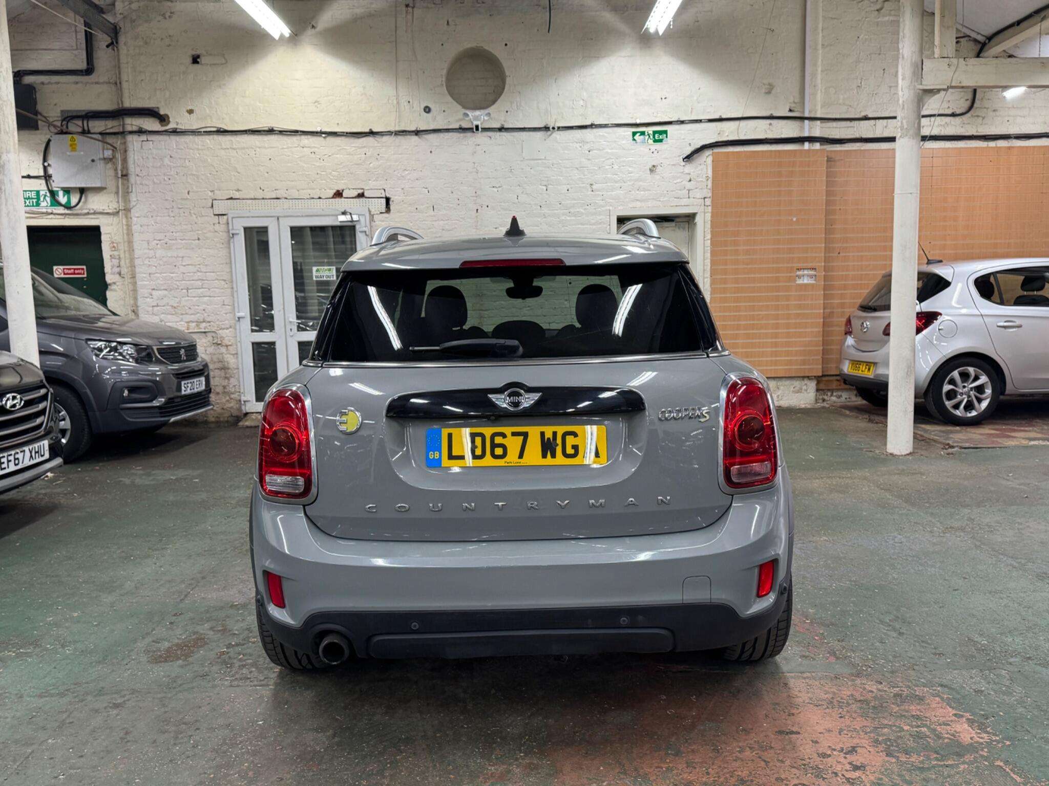 2017 MINI COUNTRYMAN 2017 MINI COUNTRYMAN